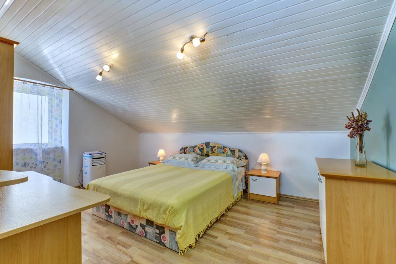 Apartment Dami Mali Losinj Luaran gambar